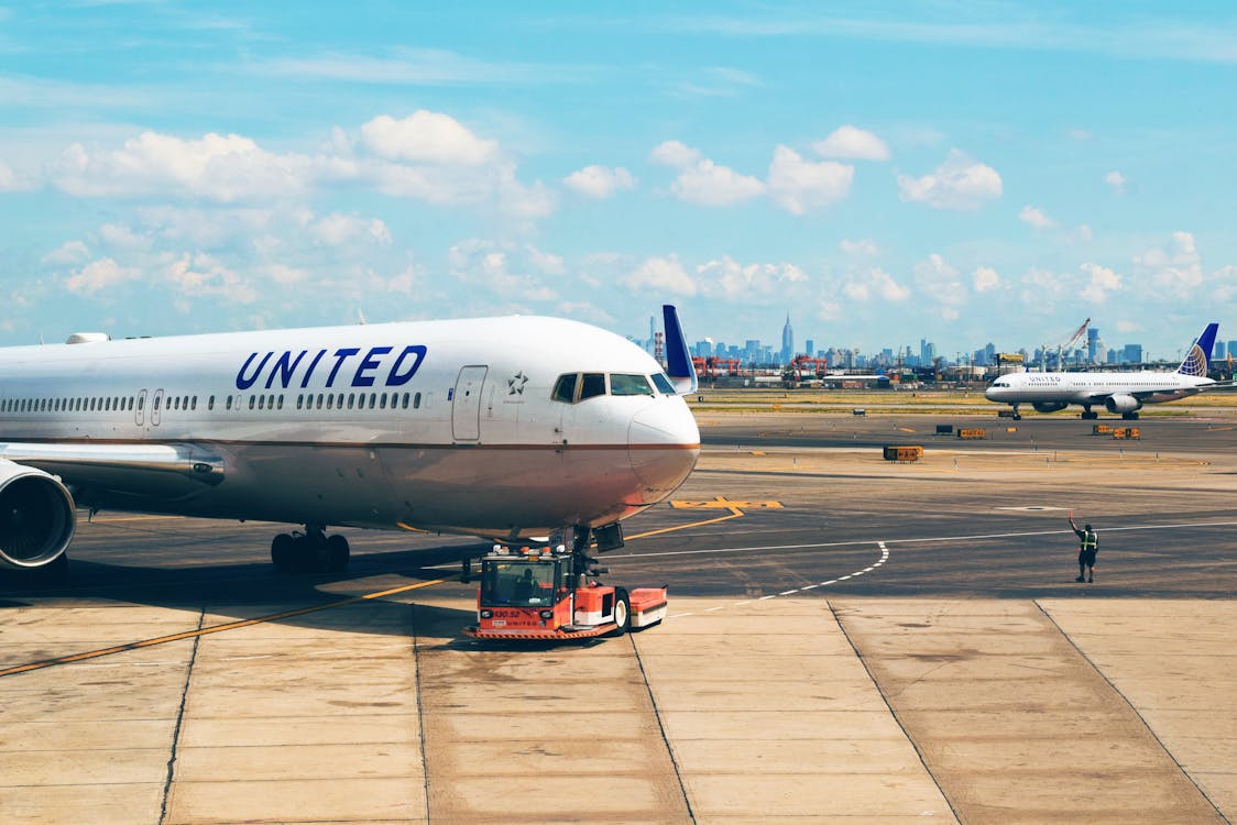 United Airlines Flight Makes Emergency Landing at London Gatwick