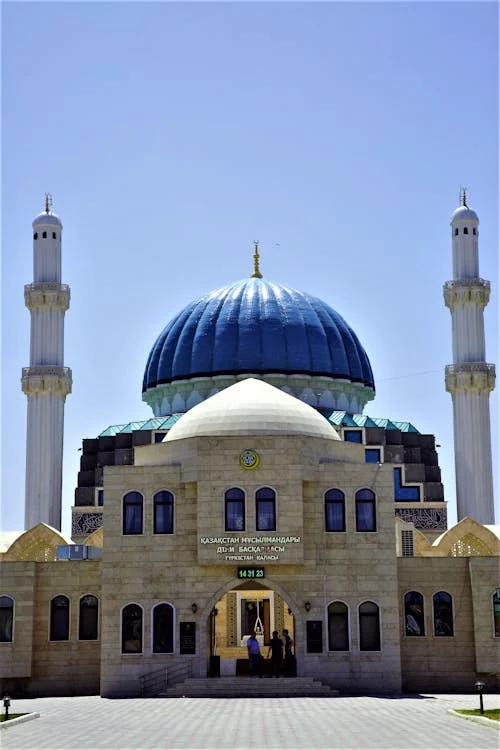 Photo of Mosque During Daytime / Credits: Konevi (Pexels)