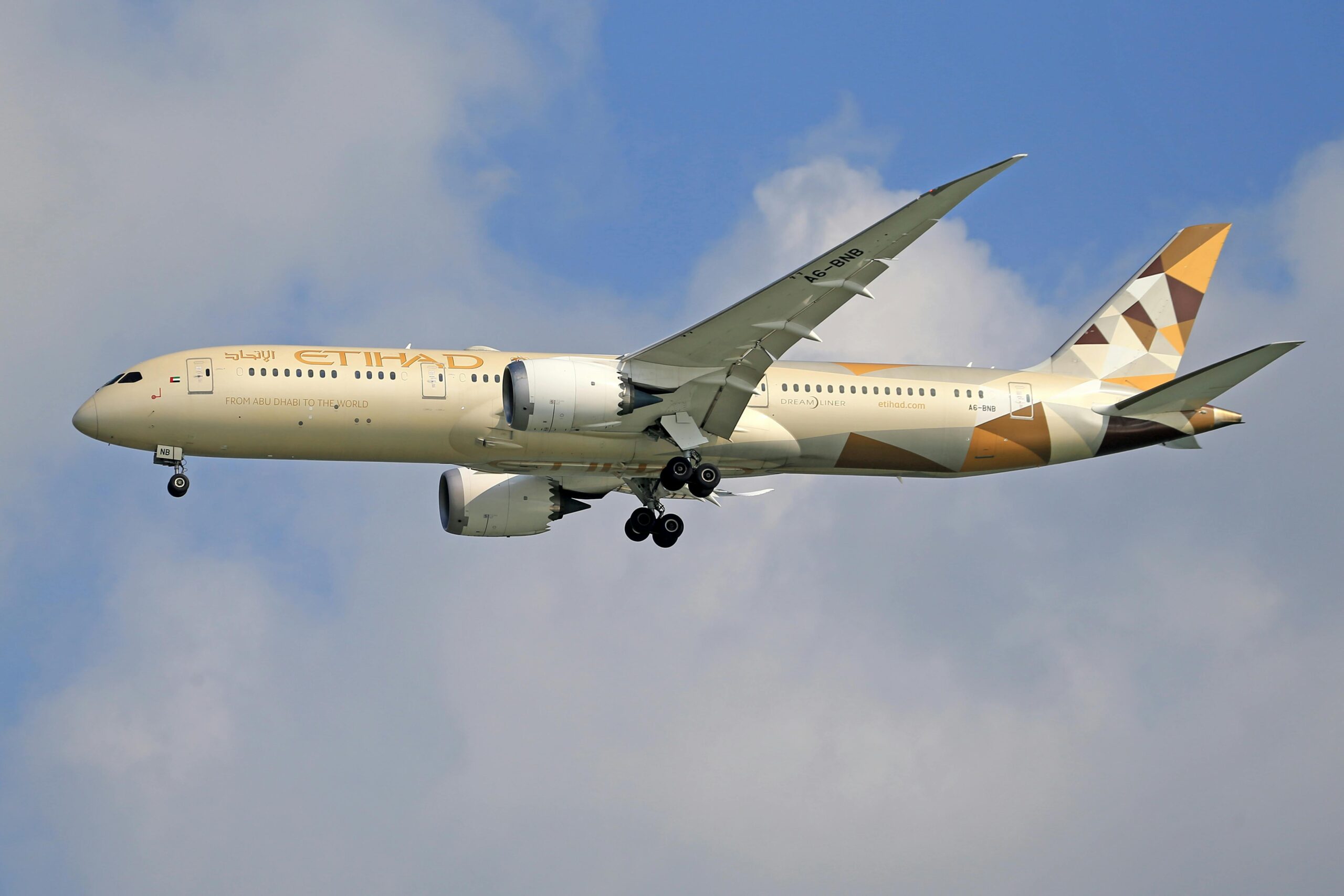 Engine Trouble Forces Etihad Airbus Diversion—Here’s What You Need to Know