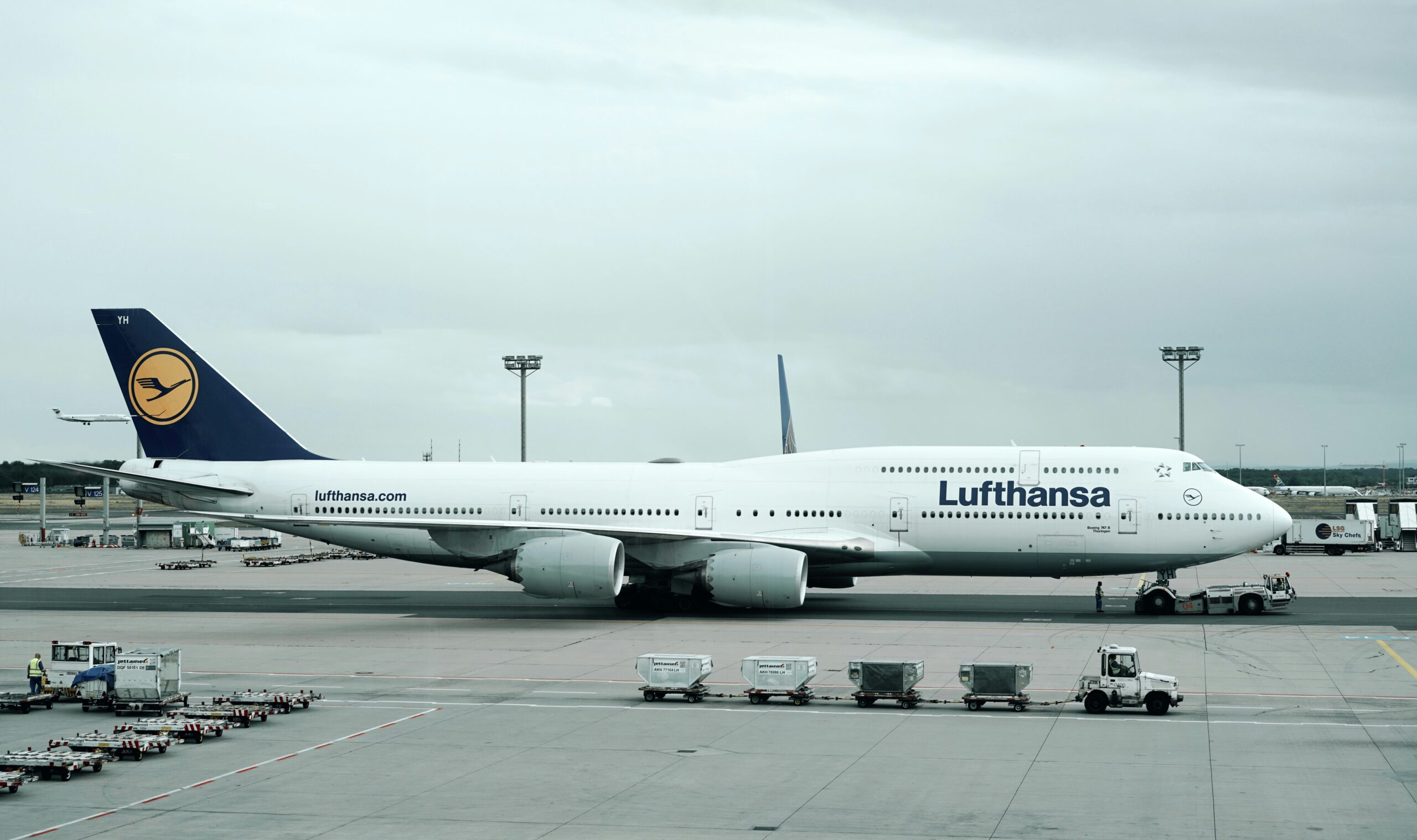 Lufthansa aiplane.