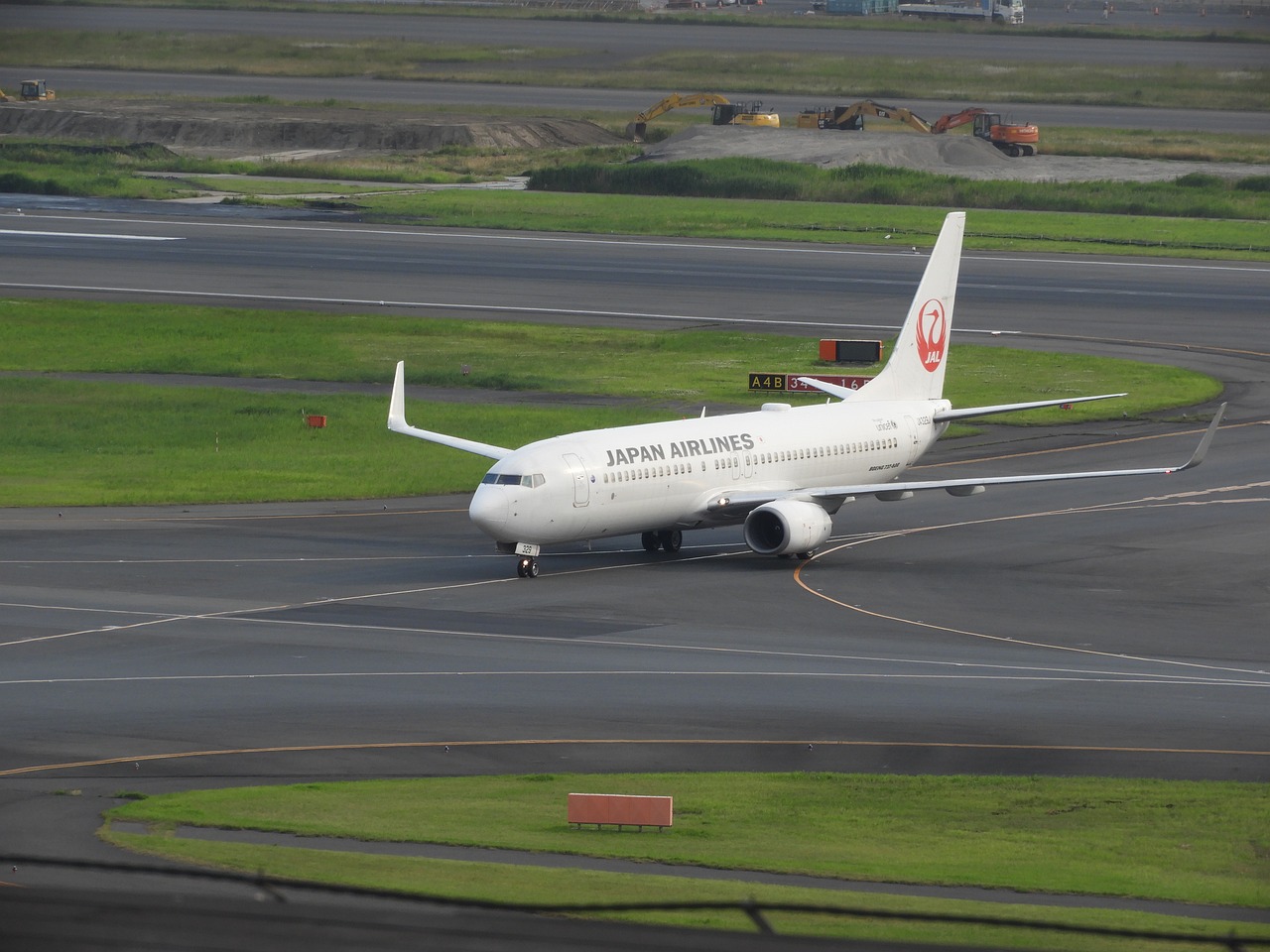 Japan Airlines plane