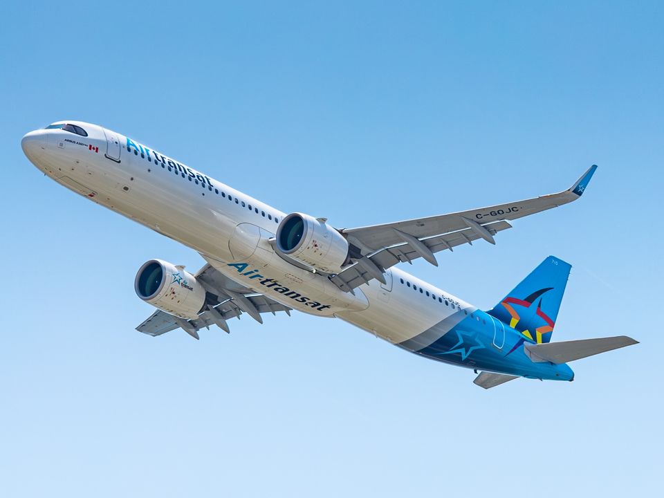 Air Transat plane